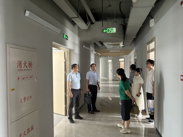 太阳成集团tyc9728前往新医科中心（新...